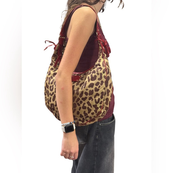 VINTAGE KATE SPADE NYLON LEOPARD PRINT SMALL RED BOW SHOULDER BAG - Picture 3 of 13